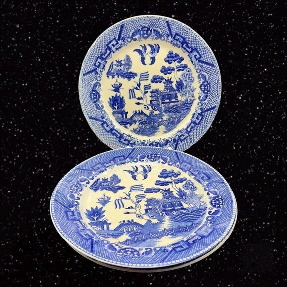 Vintage BLUE WILLOW Luncheon PLATE Set 3 Cobalt Blue Ceramic Japanese 9”W - Picture 1 of 10